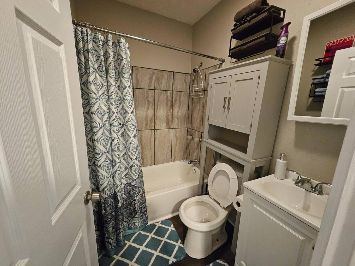 Elegant 4 Bedroom @Cleveland Clinic Area エクステリア 写真