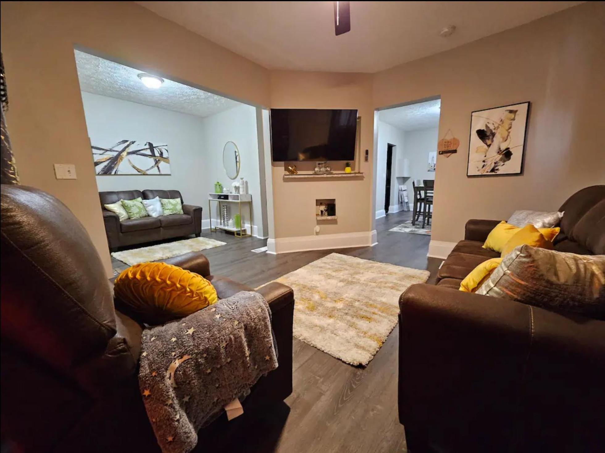 Elegant 4 Bedroom @Cleveland Clinic Area エクステリア 写真